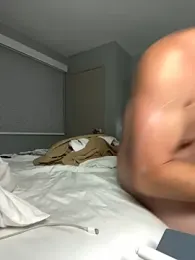 LoveGooroo87 webcam model stream image