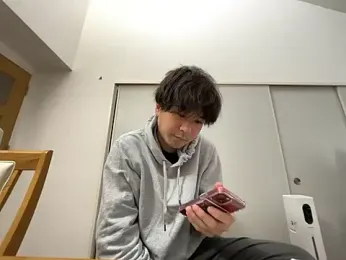 yuuki8910 webcam stripchat model stream image