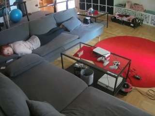 voyeurcam-julmodels-living-3 webcam model stream image