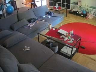 voyeurcam-julmodels-living-3 webcam model stream image