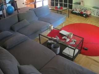 voyeurcam-julmodels-living-3 webcam model stream image