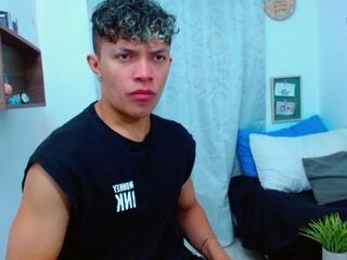 Lucas Luxx webcam flirt4free model stream image