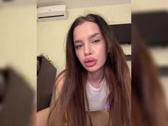 EvaDesire webcam bongacams model stream image