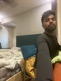 Hunkytop webcam model stream image