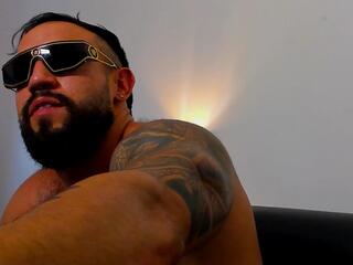 Brad Leon webcam model stream image