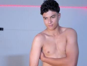 santy_stump webcam model stream image