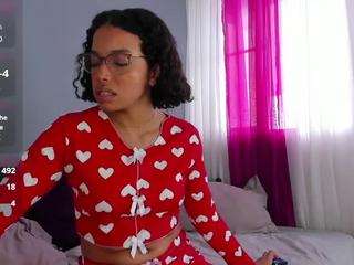 mollyybloom webcam model stream image