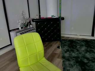 strellakat webcam camsoda model stream image