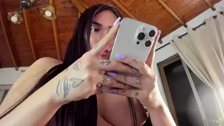 IsaFontanna webcam stripchat model stream image