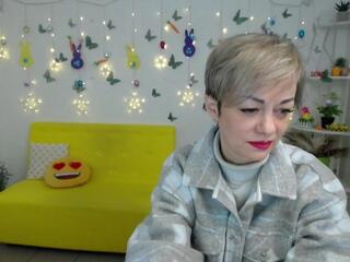 Nika Mayu webcam model stream image