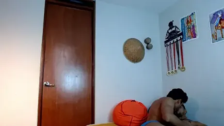 HOTLATINO2025 webcam model stream image