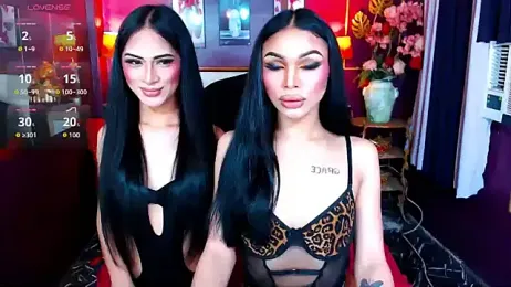 2YoungGODDESS69xx webcam model stream image