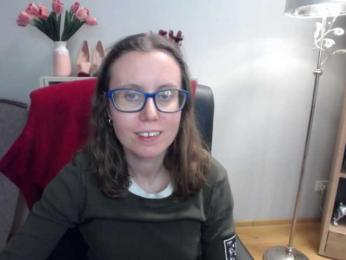 sparkleLizzy webcam bongacams model stream image