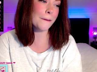 crystalcream webcam model stream image