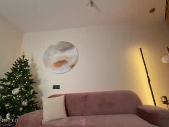 _hidden_gem_ webcam model stream image