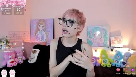 Strawberry_Kitty_ webcam model stream image