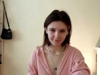 urrMila webcam model stream image