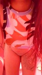 Yeenn webcam model stream image