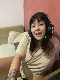 sativasexx webcam model stream image
