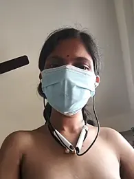 Shivani2002 webcam model stream image