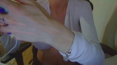 Vampirosa webcam model stream image