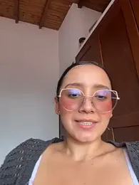 Kay_LustyWife webcam model stream image