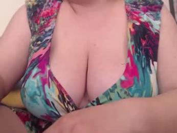 matureboobsbig webcam model stream image