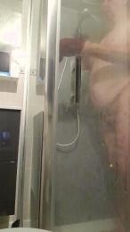 Loulou2x webcam model stream image