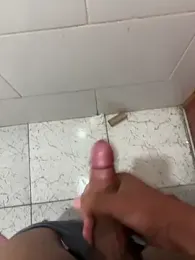 gus_haha webcam model stream image