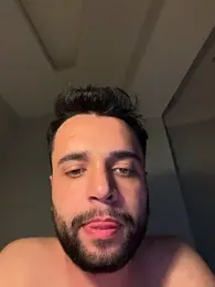 Arin21201 webcam model stream image