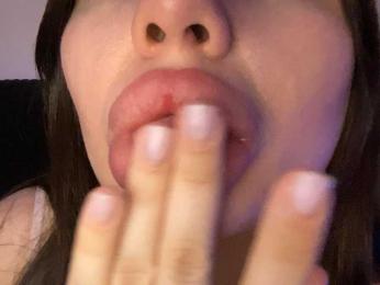 VikaSpace webcam bongacams model stream image