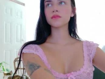 grettabenett_ webcam model stream image