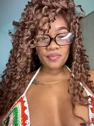 riri_brunnete webcam model stream image