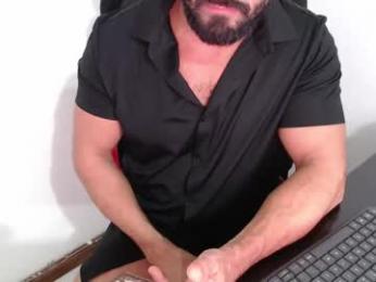 beard_top_guy webcam model stream image