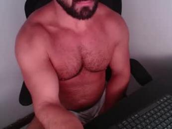 beard_top_guy webcam model stream image