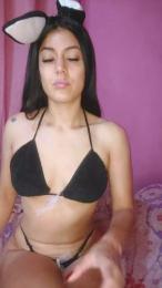 Luzzromano webcam model stream image