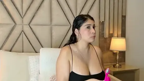 MilaRux webcam model stream image