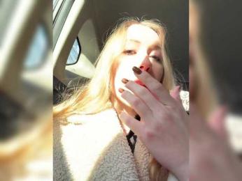 LiiBaby webcam bongacams model stream image