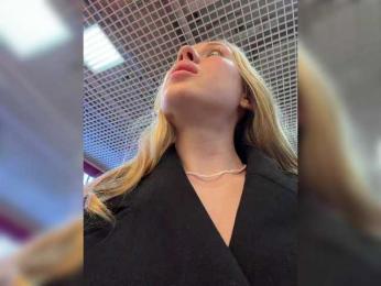 LiiBaby webcam bongacams model stream image