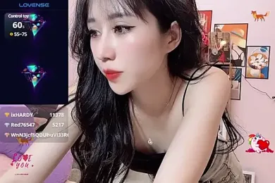 _LLisa_ webcam model stream image