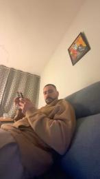 Pisciatoreserio webcam cam4 model stream image