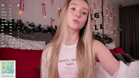 HollisBeckett webcam stripchat model stream image