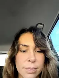 LeaGambit__ webcam model stream image