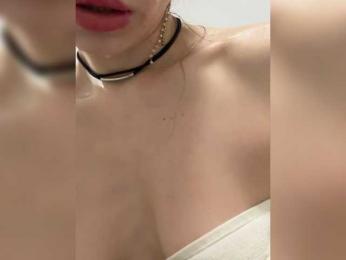 Amelia575-1 webcam bongacams model stream image