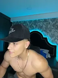 DilanMiller_ webcam model stream image