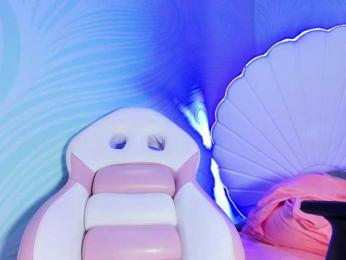 CHLOE webcam model stream image