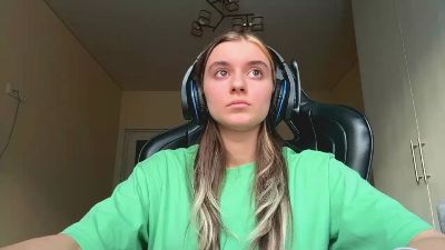 MeaganYorton webcam model stream image