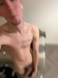 MikesWood21 webcam model stream image