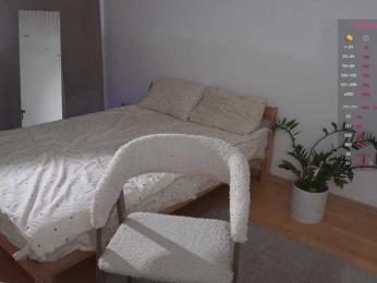 DerzhiChlen webcam model stream image