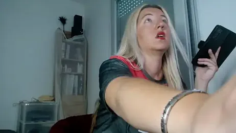 Shanaa74000 webcam model stream image